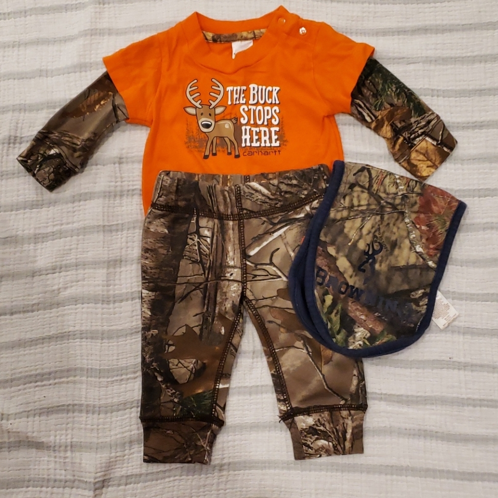 Baby camo outfit